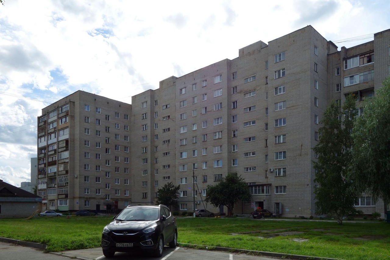 обл. Новгородская, г. Великий Новгород, ул. Большая Санкт-Петербургская, д. 138-фасад здания