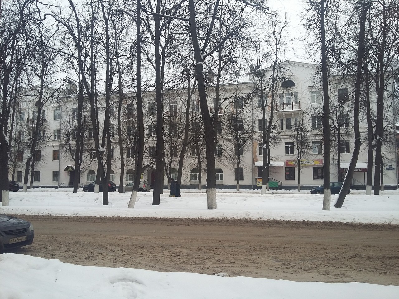 обл. Новгородская, г. Великий Новгород, б-р. Воскресенский, д. 10-придомовая территория