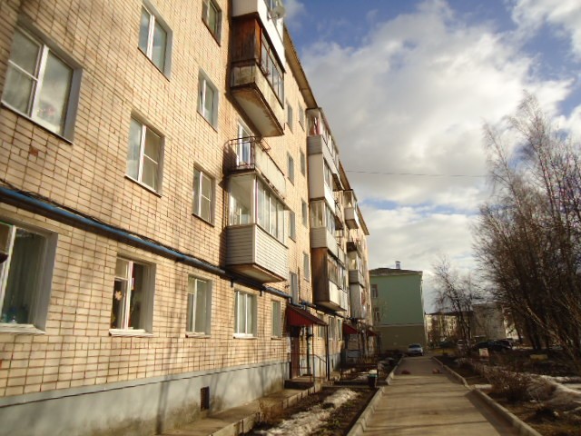 обл. Новгородская, г. Великий Новгород, ул. Германа, д. 13-фасад здания