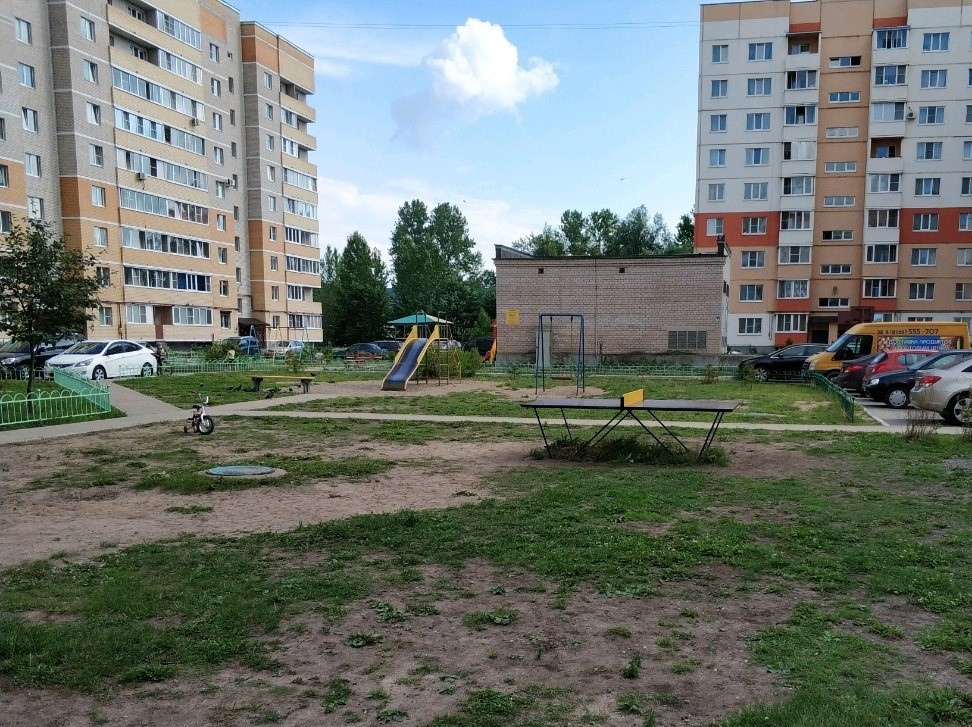 обл. Новгородская, г. Великий Новгород, ул. Завокзальная, д. 8-придомовая территория