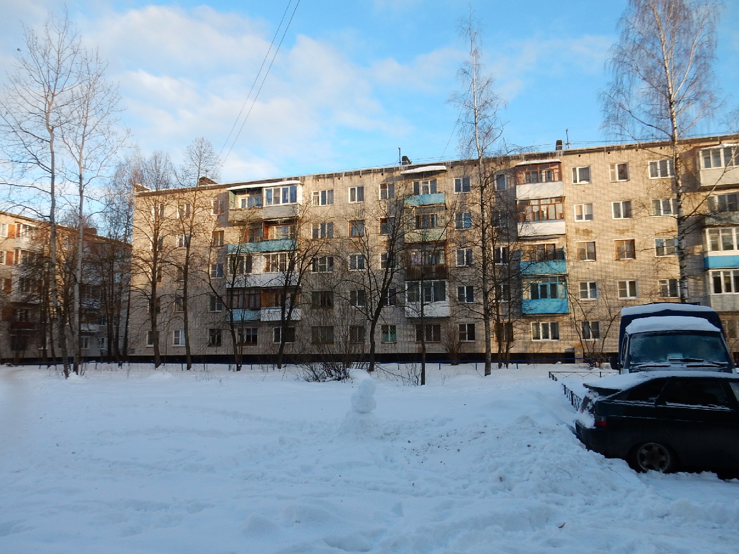 обл. Новгородская, г. Великий Новгород, ул. Зелинского, д. 26-фасад здания