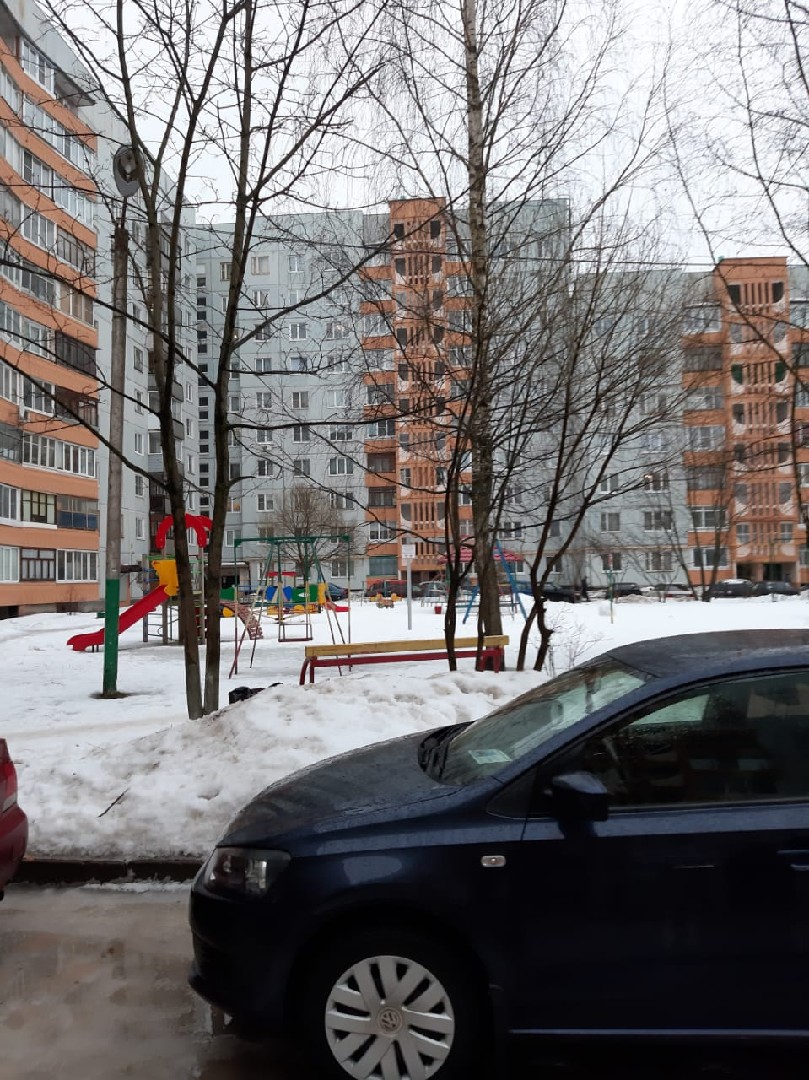 обл. Новгородская, г. Великий Новгород, ул. Коровникова, д. 15, к. 1-придомовая территория