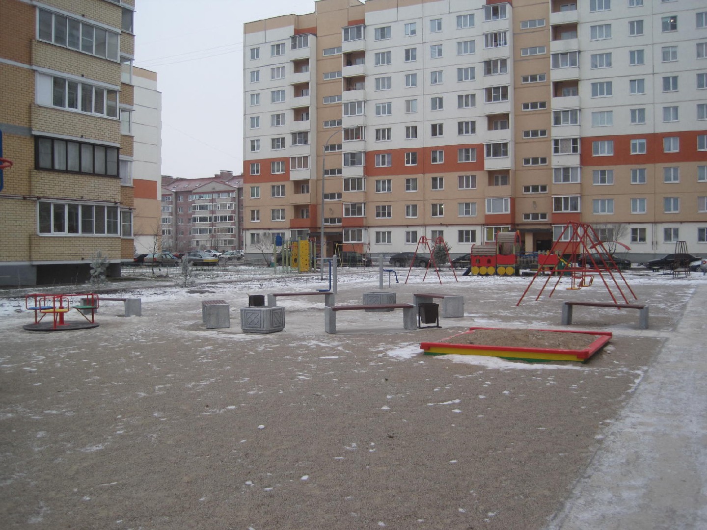 обл. Новгородская, г. Великий Новгород, ул. Космонавтов, д. 38-придомовая территория