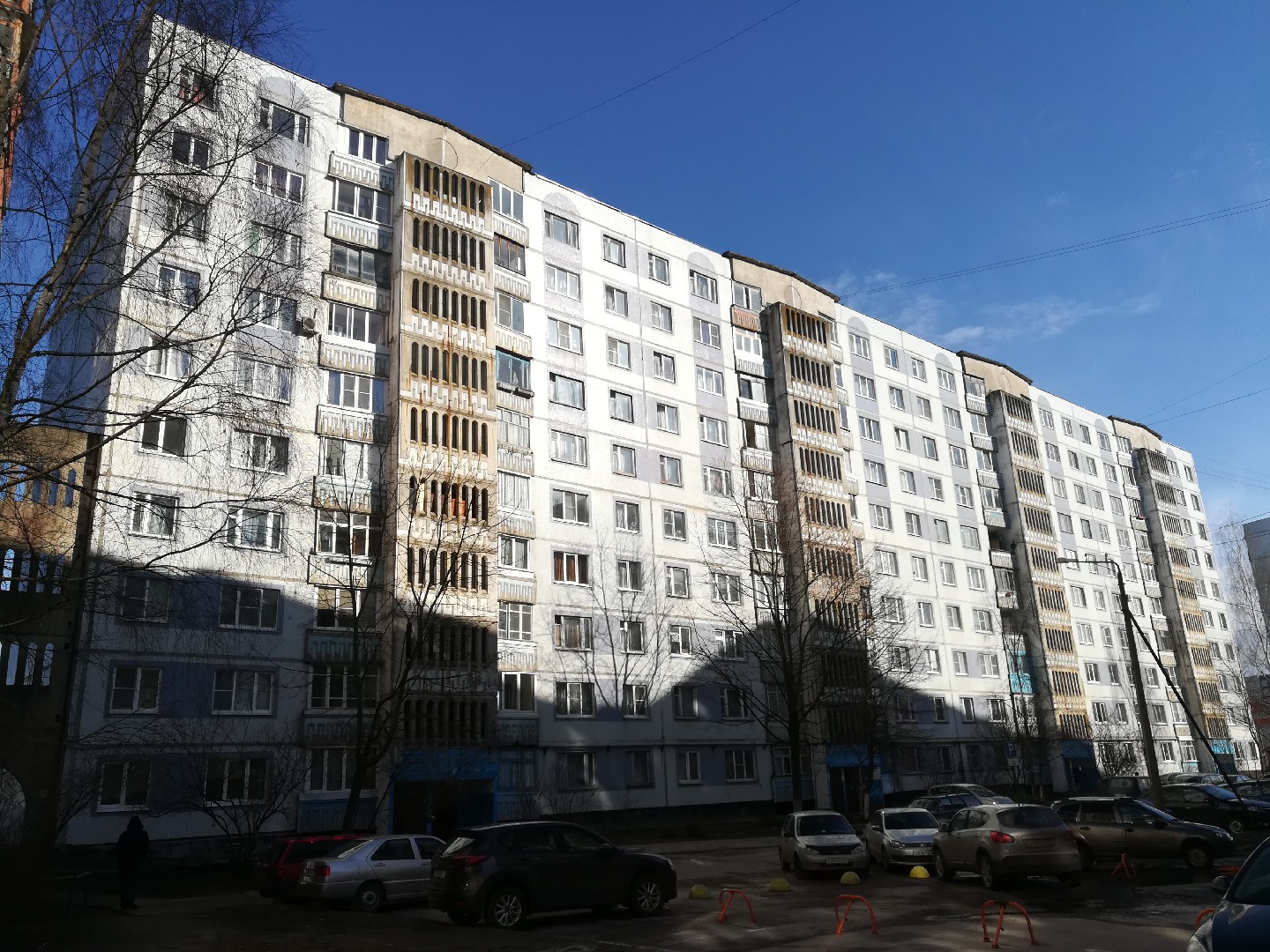 обл. Новгородская, г. Великий Новгород, ул. Кочетова, д. 2-фасад здания