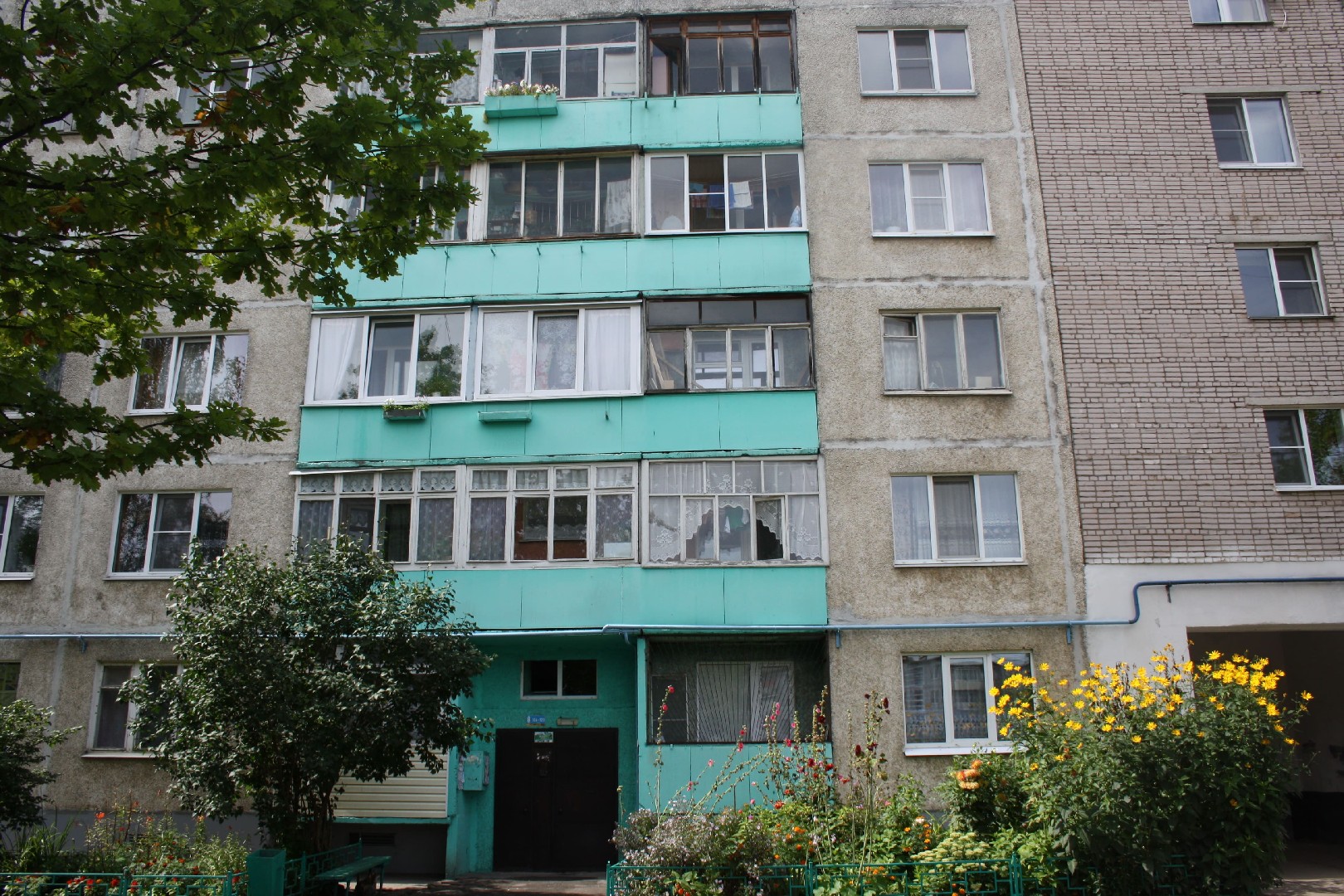 обл. Новгородская, г. Великий Новгород, ул. Кочетова, д. 45, к. 1-фасад здания