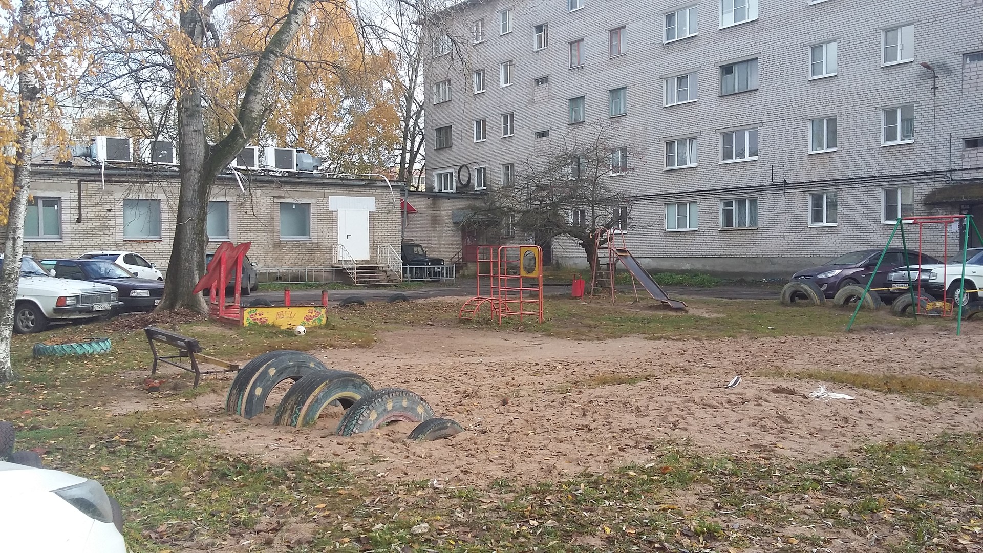 обл. Новгородская, г. Великий Новгород, ул. Московская, д. 6-придомовая территория