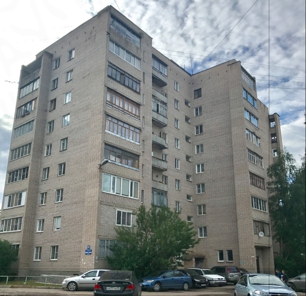 обл. Новгородская, г. Великий Новгород, ул. Псковская, д. 42, к. 4-фасад здания