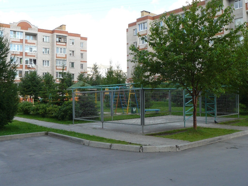 обл. Новгородская, г. Великий Новгород, ул. Псковская, д. 48-придомовая территория