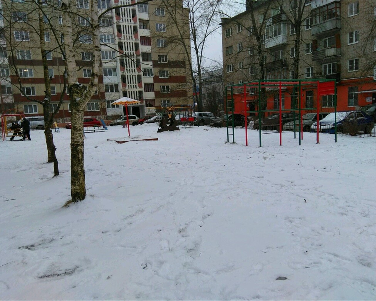 обл. Новгородская, г. Великий Новгород, ул. Рахманинова, д. 6, к. 2-придомовая территория