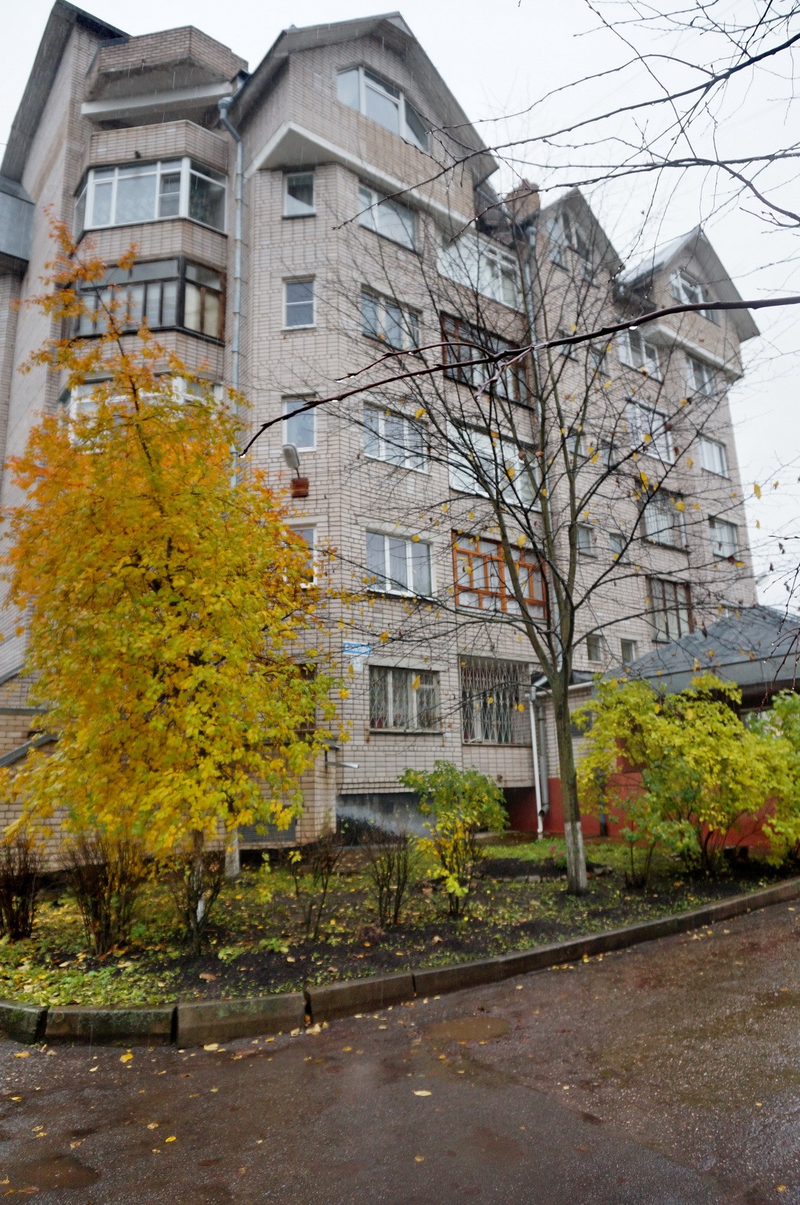 обл. Новгородская, г. Великий Новгород, ул. Свободы, д. 15, к. 2-фасад здания