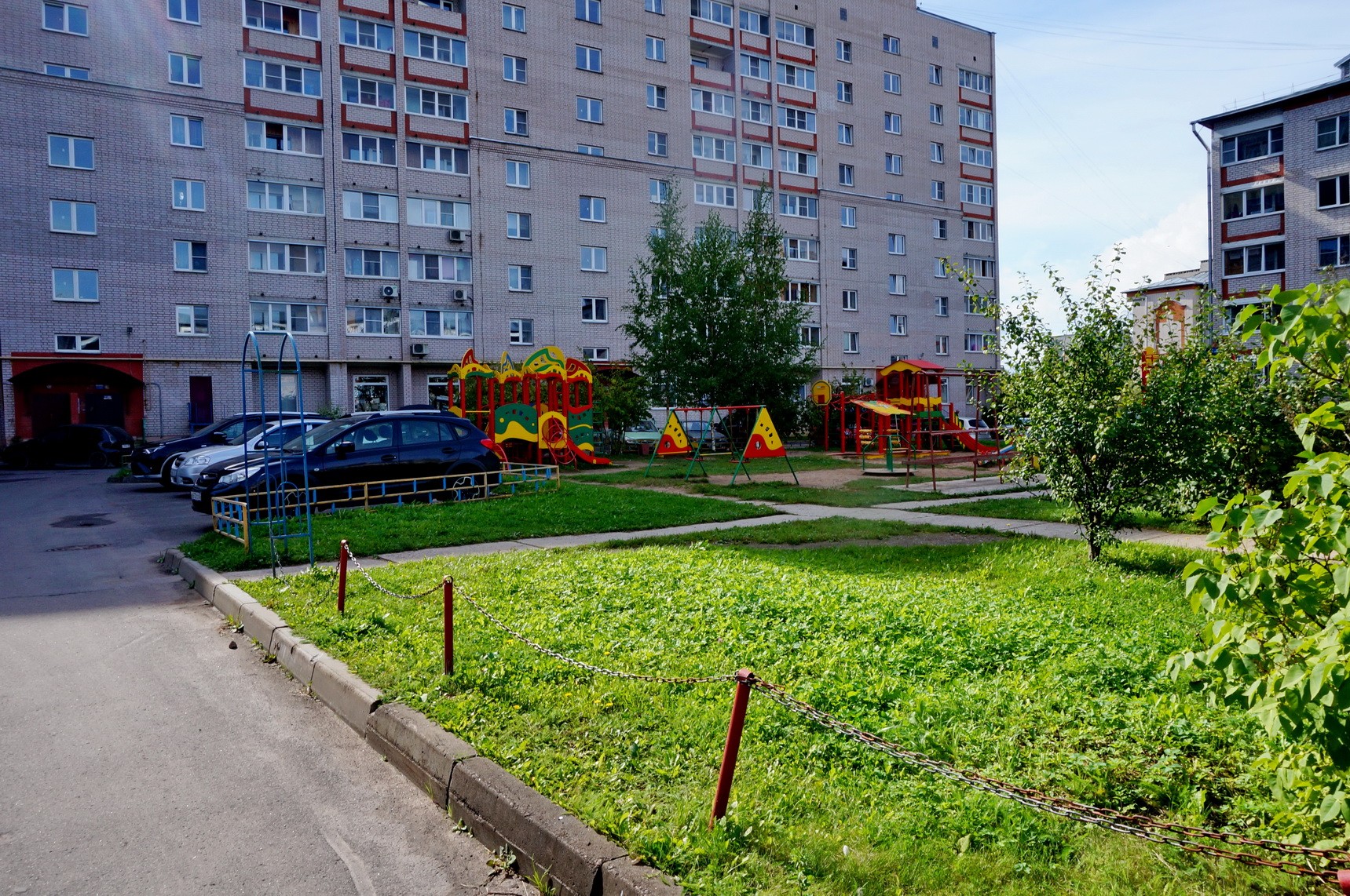 обл. Новгородская, г. Великий Новгород, ул. Я.Павлова, д. 1-придомовая территория