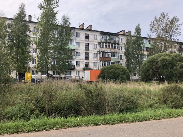 обл. Новгородская, р-н. Маловишерский, г. Малая Вишера, ул. Пушкинская, д. 42 А-фасад здания