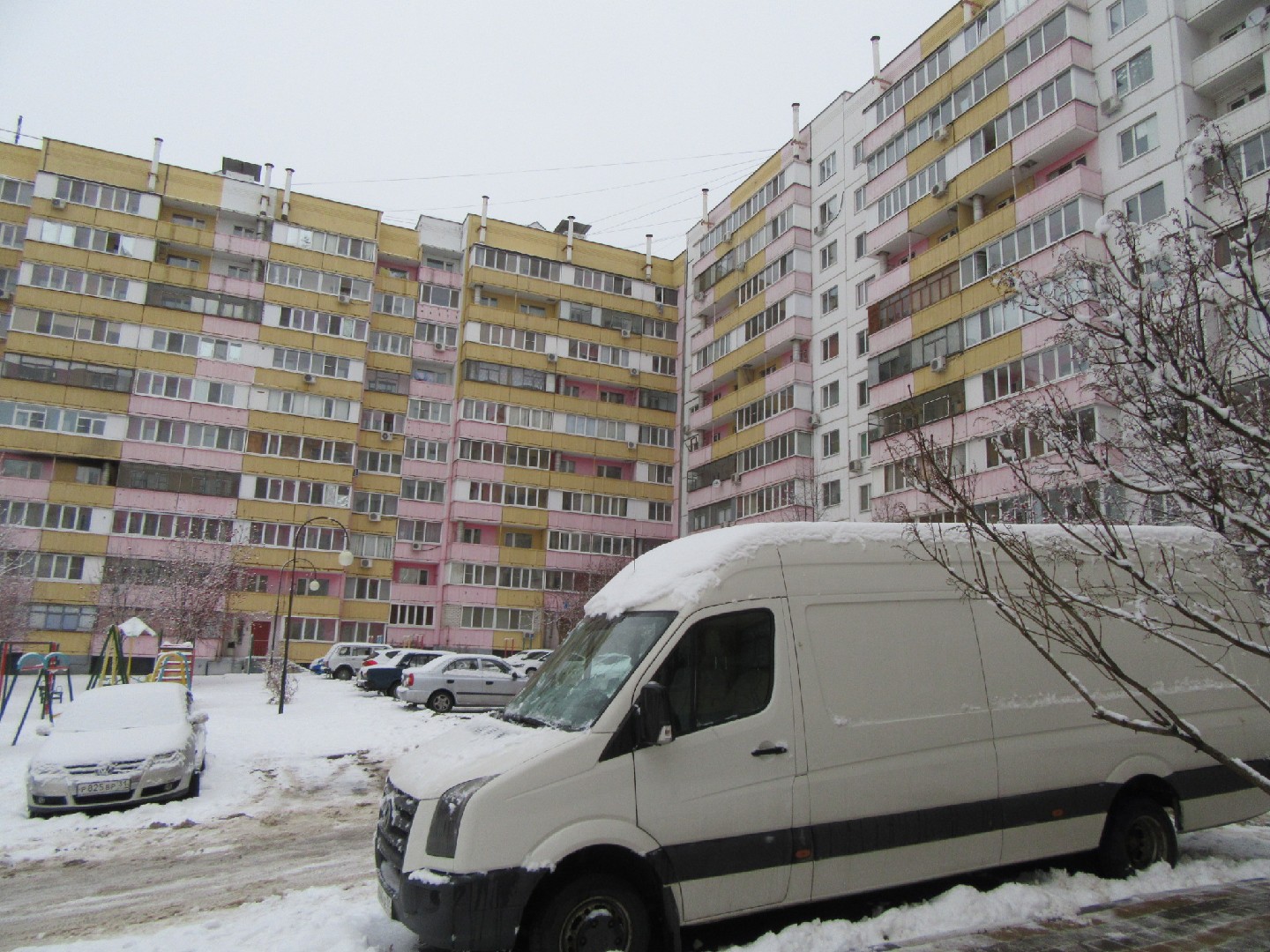 обл. Белгородская, г. Белгород, ул. Есенина, д. 44-фасад здания