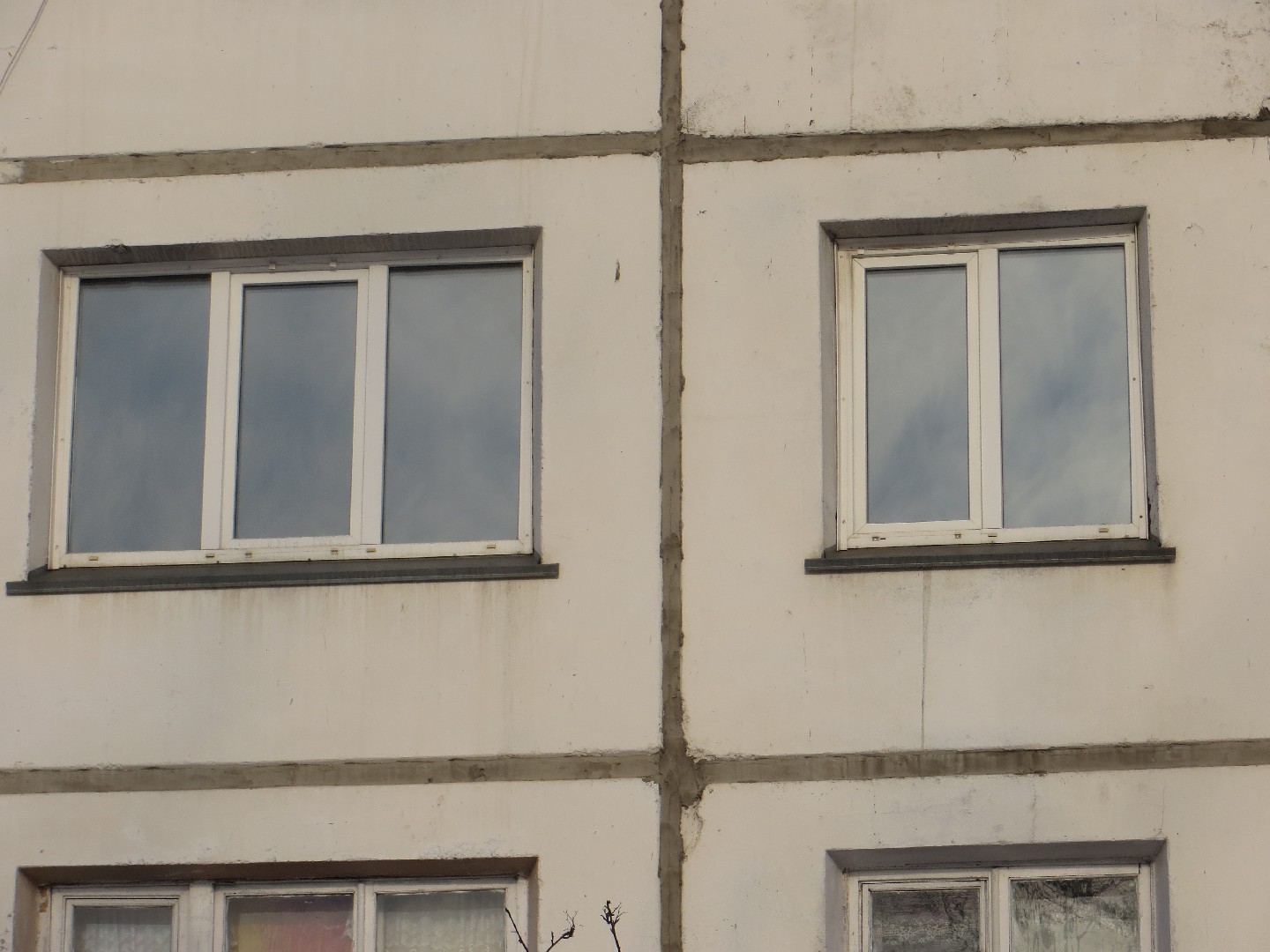 край. Алтайский, г. Бийск, ул. Мухачева, д. 107-фасад здания