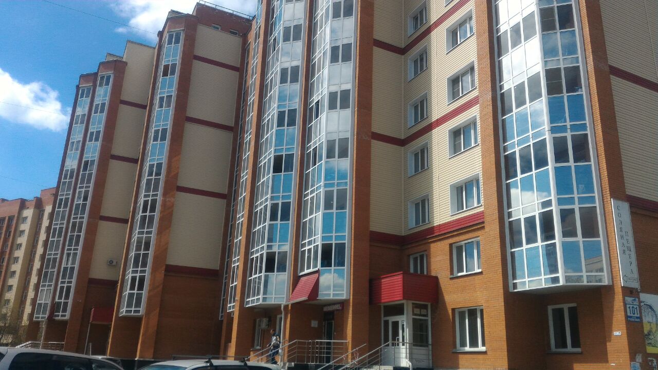 обл. Новосибирская, г. Бердск, ул. Красная Сибирь, д. 101-фасад здания