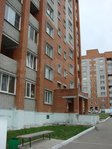 обл. Новосибирская, г. Бердск, ул. Попова, д. 37-фасад здания