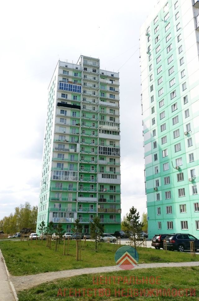 обл. Новосибирская, г. Новосибирск, ул. Виталия Потылицына, д. 1-фасад здания