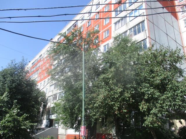 обл. Новосибирская, г. Новосибирск, ул. Дуси Ковальчук, д. 73-фасад здания
