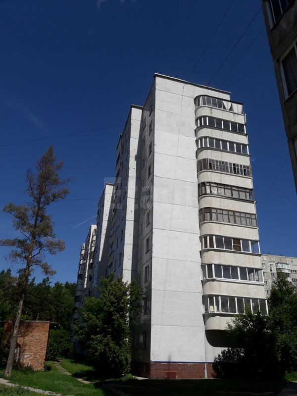обл. Новосибирская, г. Новосибирск, ул. Иванова, д. 33а-фасад здания