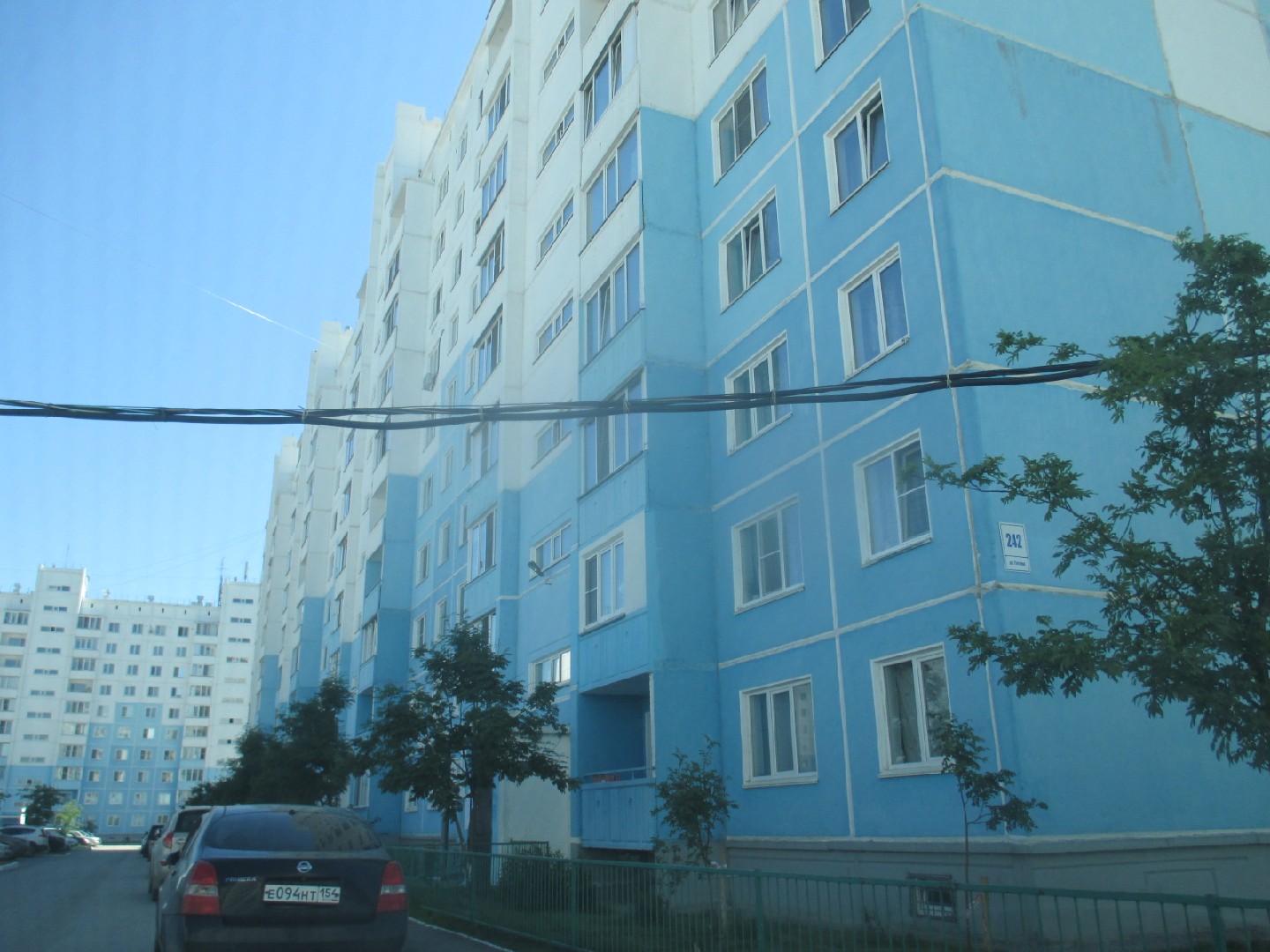обл. Новосибирская, г. Новосибирск, ул. Титова, д. 242-фасад здания