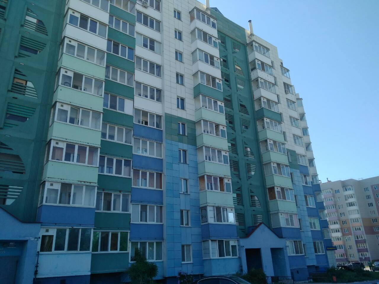 обл. Белгородская, г. Белгород, б-р. Юности, д. 43-фасад здания