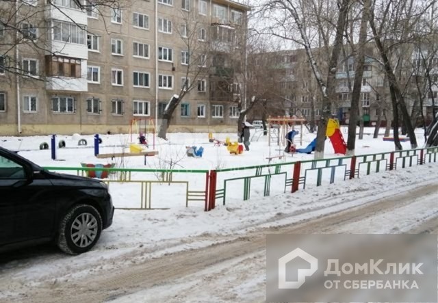 обл. Омская, г. Омск, ул. 50 лет ВЛКСМ, д. 2б-придомовая территория