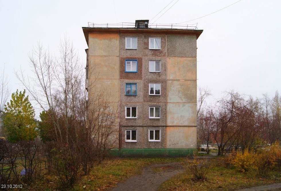 обл. Омская, г. Омск, ул. 50 лет ВЛКСМ, д. 3-фасад здания