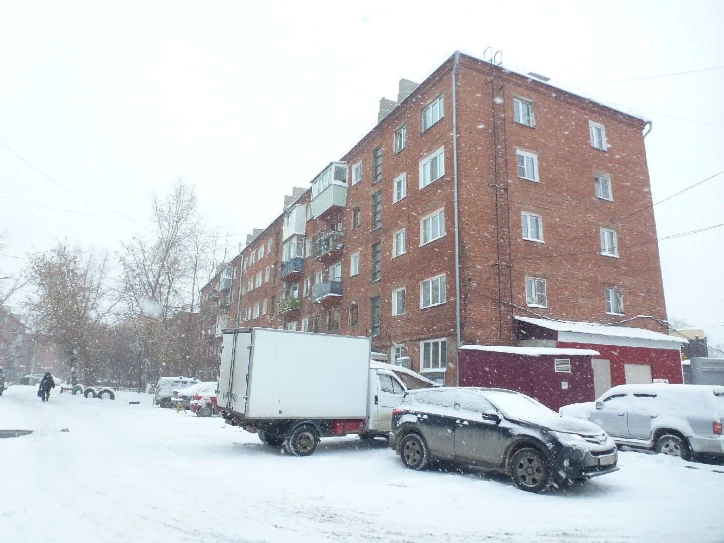 обл. Омская, г. Омск, ул. Багратиона, д. 4-фасад здания