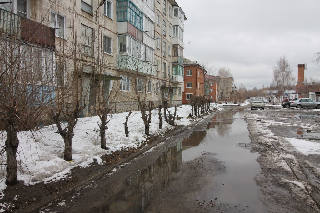 обл. Омская, г. Омск, ул. В.Ф.Маргелова, д. 244-придомовая территория