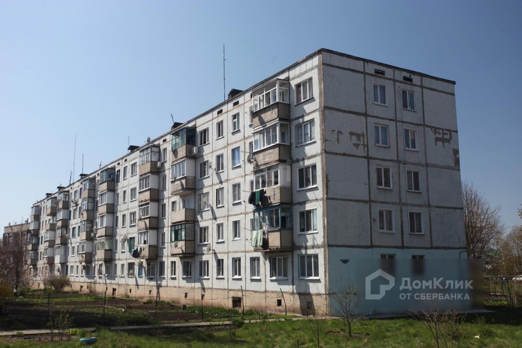 обл. Белгородская, р-н. Валуйский, г. Валуйки, ул. Соколова, д. 1г-фасад здания