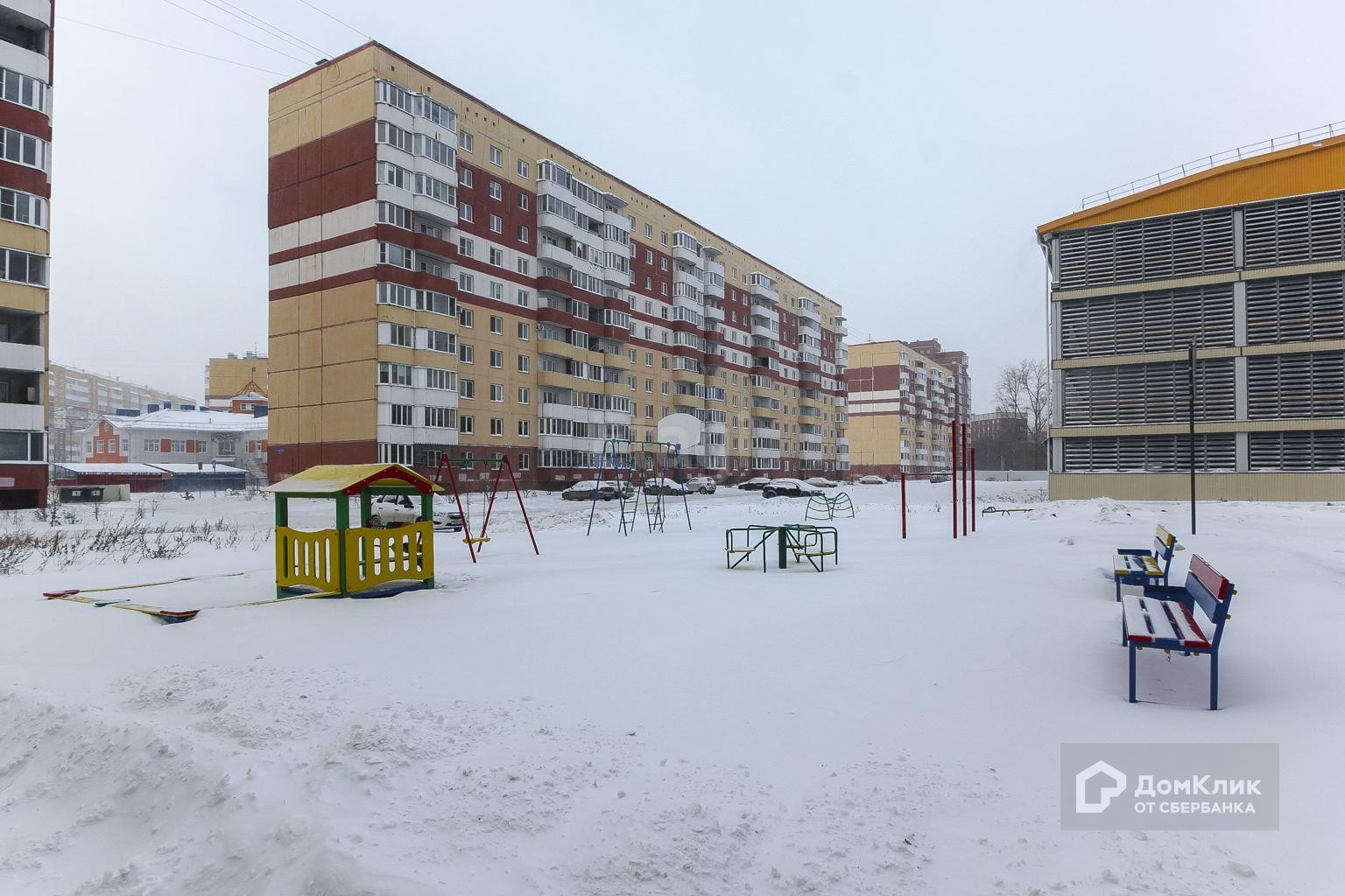 обл. Омская, г. Омск, пр-кт. Космический, д. 14Б, к. 6-придомовая территория