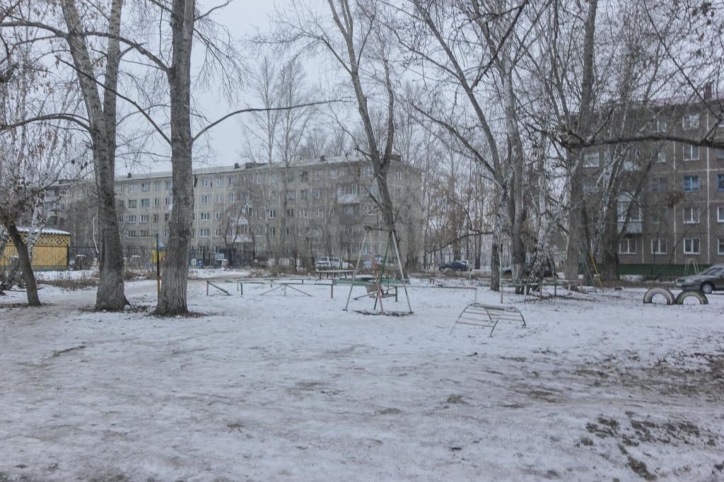 обл. Омская, г. Омск, пр-кт. Мира, д. 163А-придомовая территория