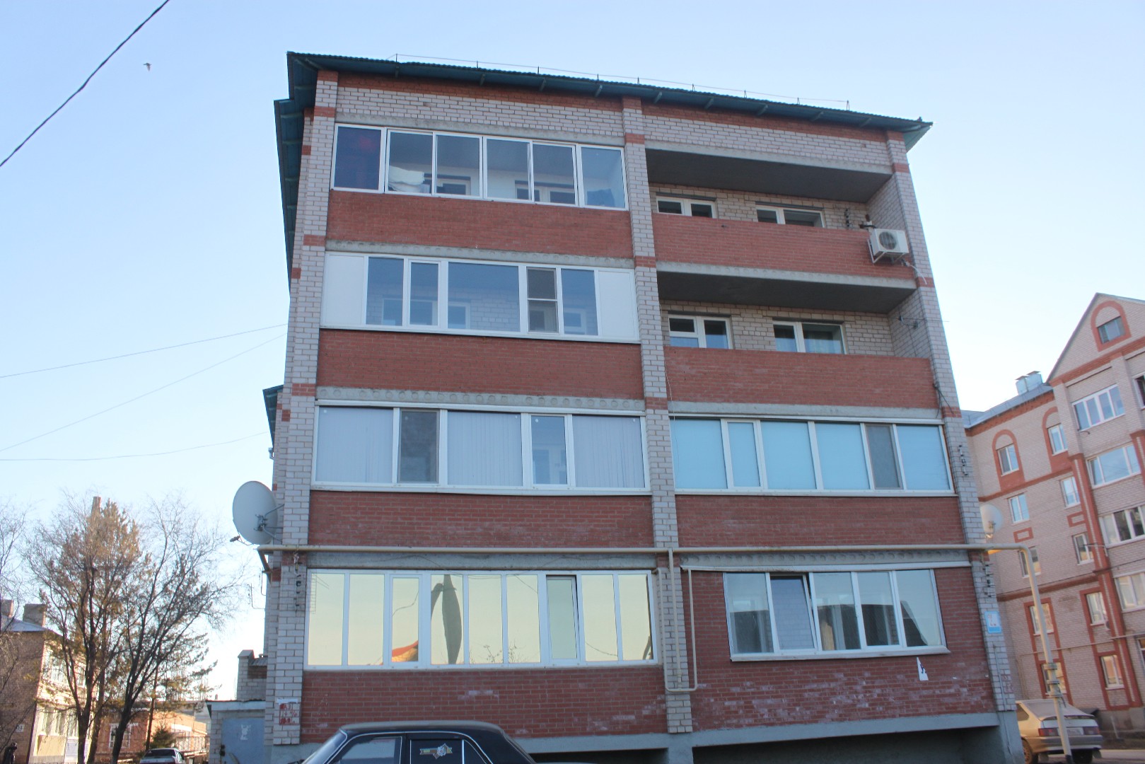 обл. Оренбургская, г. Бугуруслан, ул. Тимирязева, д. 21-фасад здания