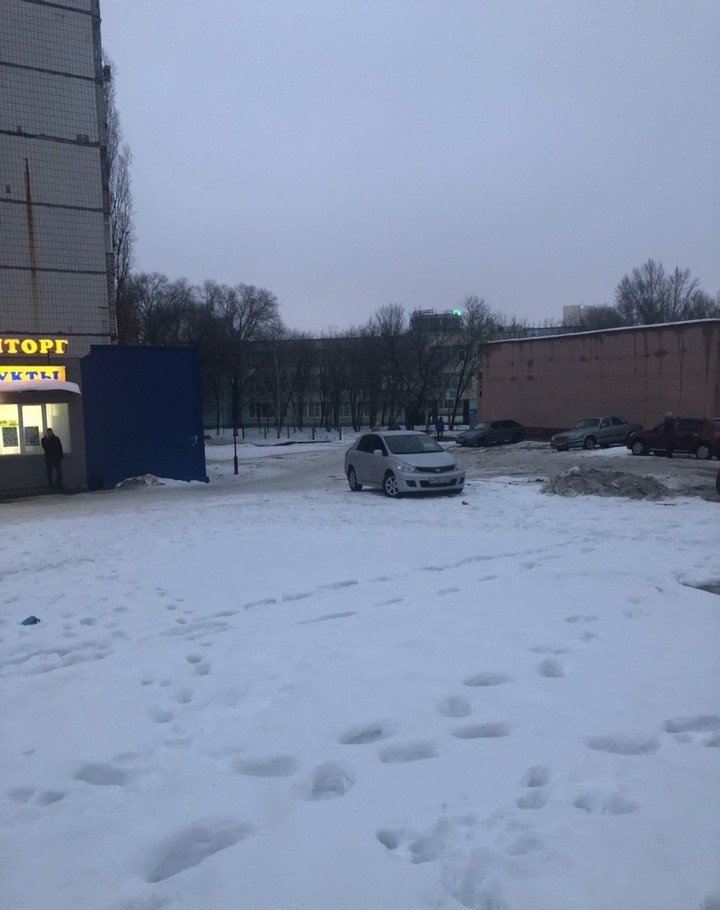 обл. Белгородская, г. Старый Оскол, мкр. Буденного, д. 8-придомовая территория