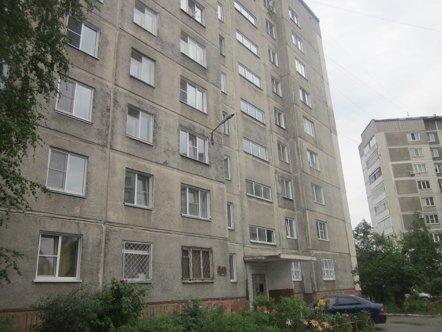 край. Алтайский, г. Бийск, ул. Советская, д. 220-фасад здания
