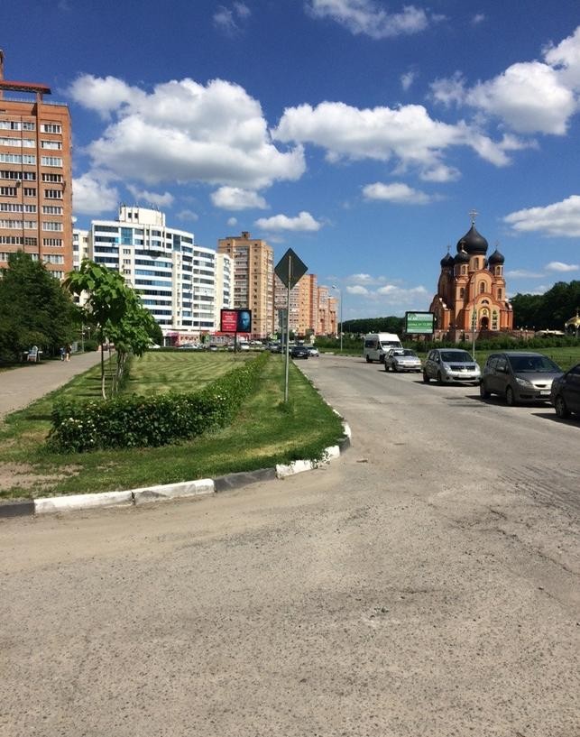 обл. Белгородская, г. Старый Оскол, мкр. Восточный, д. 49-придомовая территория