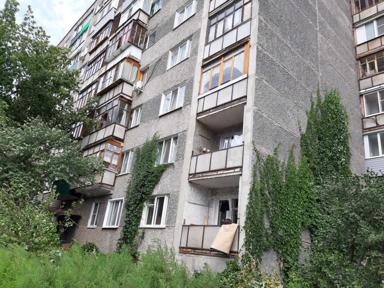 обл. Пензенская, г. Пенза, ул. Луначарского, д. 8-фасад здания