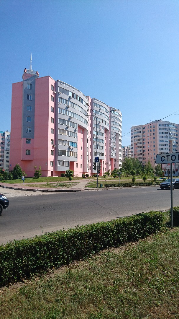 обл. Белгородская, г. Старый Оскол, мкр. Степной, д. 7-придомовая территория