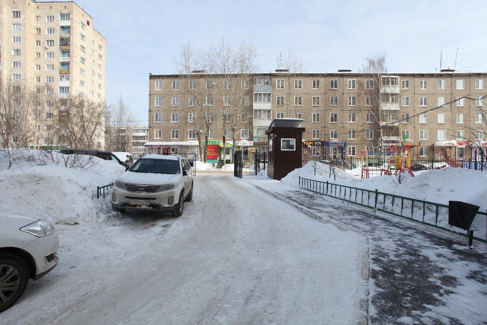 край. Пермский, г. Пермь, ул. Маршала Рыбалко, д. 43, к. а-придомовая территория