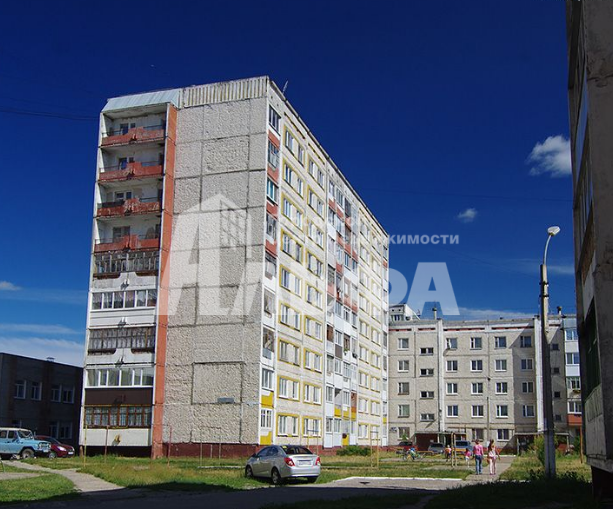 край. Пермский, г. Соликамск, б-р. Красный, д. 28-фасад здания