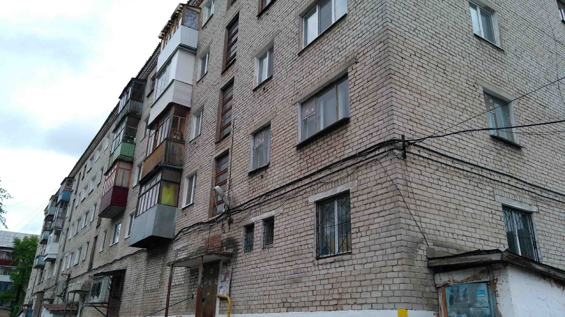 край. Пермский, г. Соликамск, ул. Матросова, д. 22-фасад здания