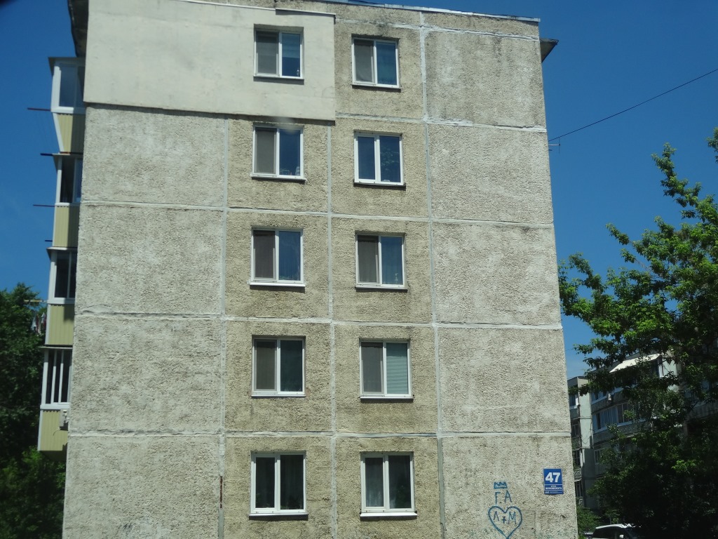 край. Приморский, г. Арсеньев, ул. Жуковского, д. 47-фасад здания