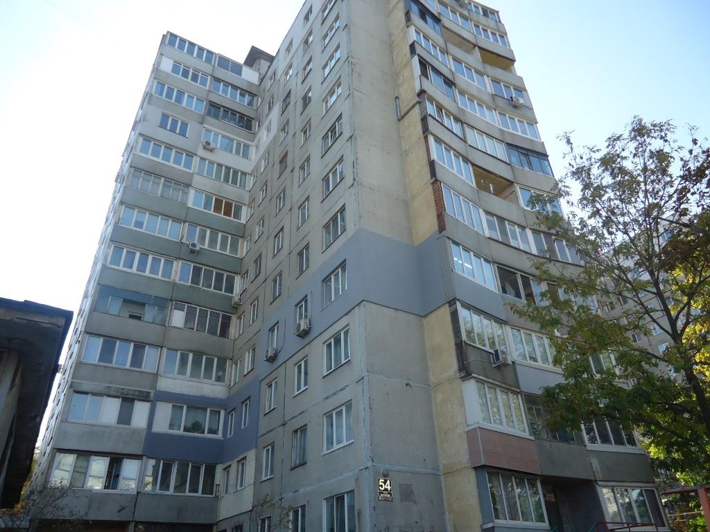 край. Приморский, г. Владивосток, ул. Баляева, д. 54-фасад здания