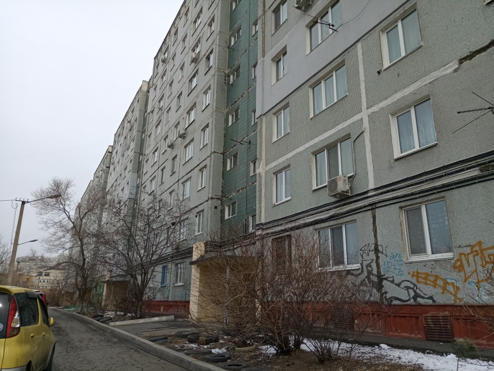 край. Приморский, г. Владивосток, ул. Нейбута, д. 24-фасад здания