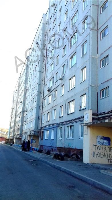край. Приморский, г. Владивосток, ул. Нейбута, д. 81-фасад здания