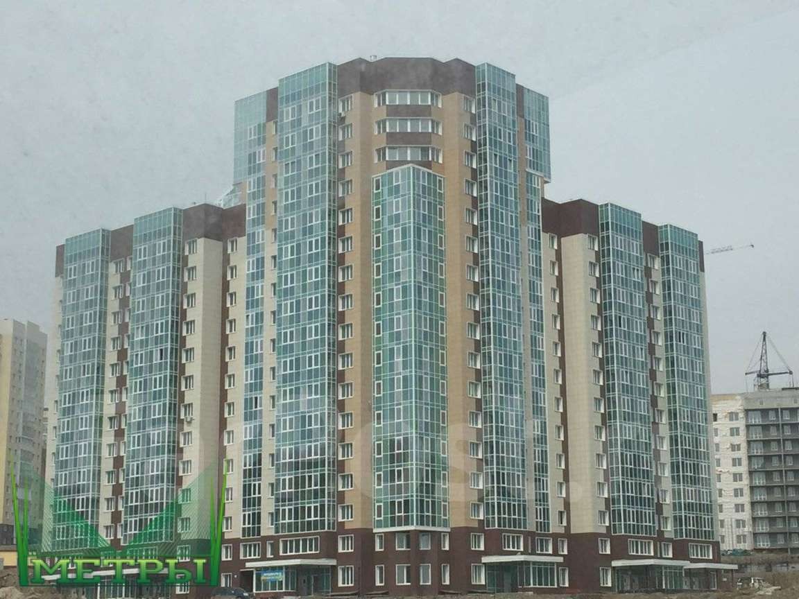 край. Приморский, г. Владивосток, ул. Сочинская, д. 15-фасад здания