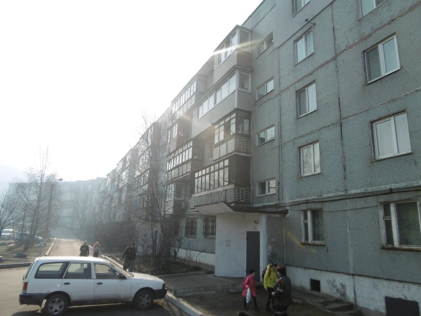 край. Приморский, г. Находка, ул. Астафьева, д. 107-фасад здания