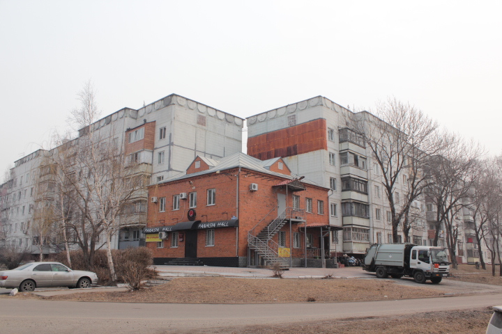 край. Приморский, г. Уссурийск, ул. Афанасьева, д. 11-фасад здания