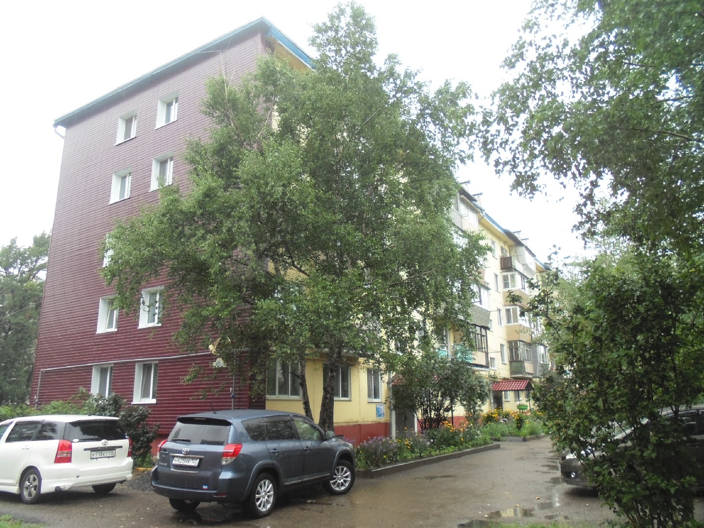 край. Приморский, г. Уссурийск, ул. Короленко, д. 35-б-фасад здания