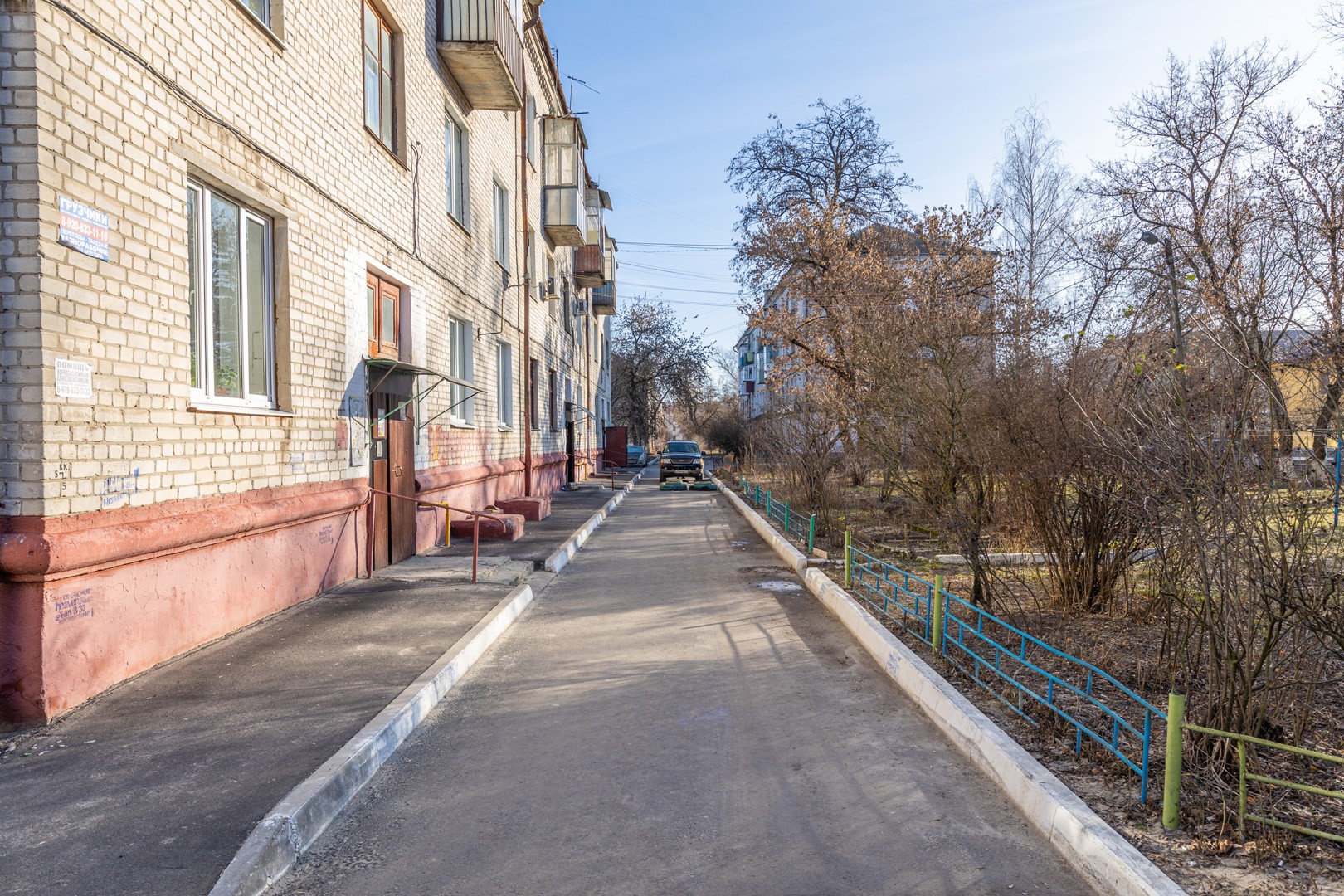 обл. Брянская, г. Брянск, пр-кт. Московский, д. 100-придомовая территория